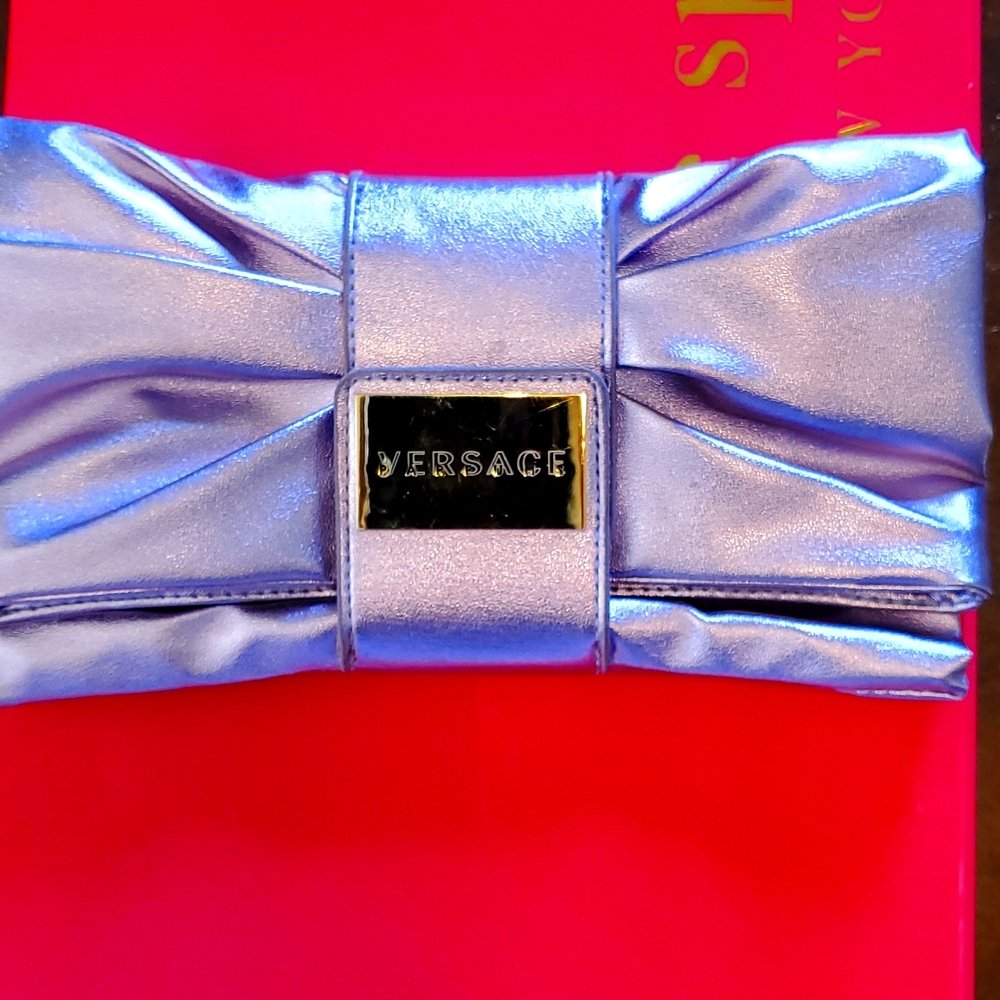 Versace Parfum snap clutch bag with crossbody chain. Vintage!